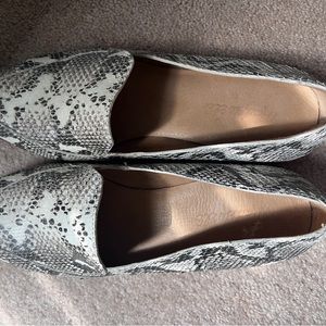 Made well Frances Loafer in Stamped Snake 8